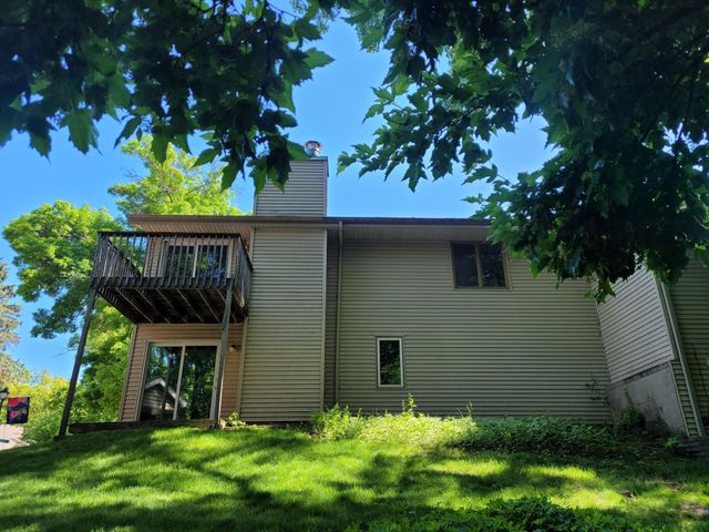1585 S Bavarian Pass, Fridley, MN 55432
