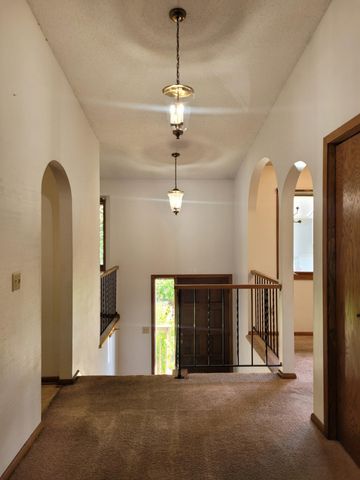 1585 S Bavarian Pass, Fridley, MN 55432