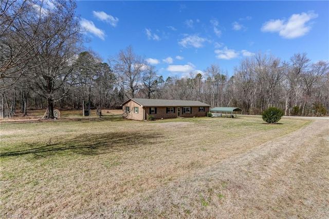 7002 Cruthis Road, High Point, NC 27263