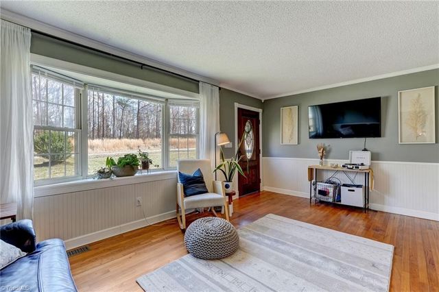 7002 Cruthis Road, High Point, NC 27263