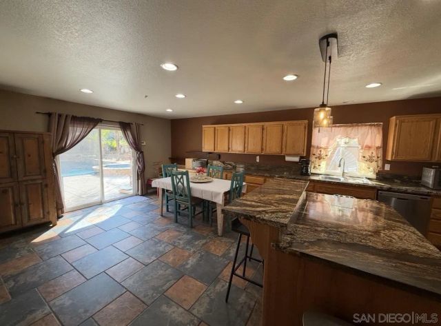 9625 Pino, Lakeside, CA 92040