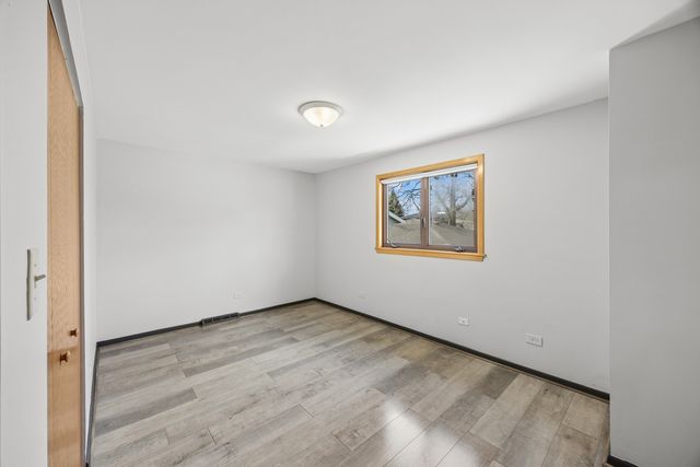 15730 Lamon Avenue, Oak Forest, IL 60452