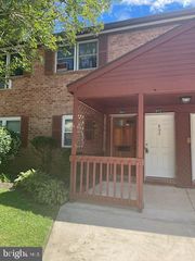 801 GARNET DR, Burlington, NJ 08016