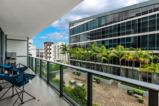 2960 NE 207th Street 708, Aventura, FL 33180