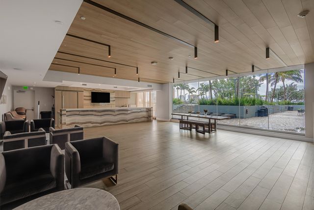 2960 NE 207th Street 708, Aventura, FL 33180