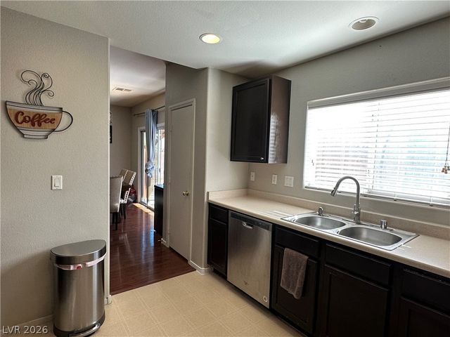 5421 Nickel Creek Trail, Las Vegas, NV 89122