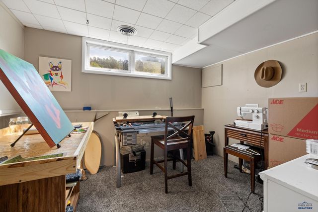 2225 BUENA VISTA DR, Rapid City, SD 57702