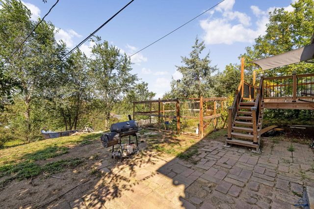 2225 BUENA VISTA DR, Rapid City, SD 57702