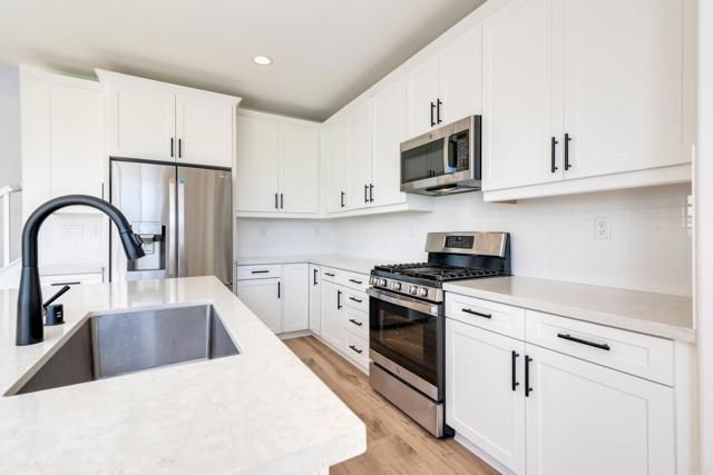 30343 Singer Ln, Menifee, CA 92584