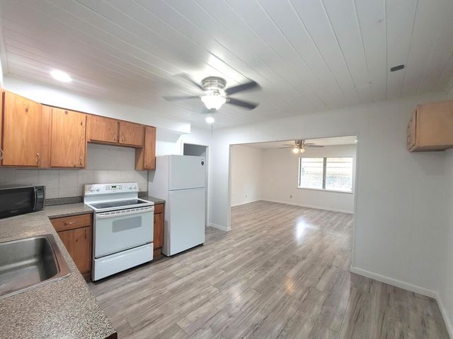 4306 W Midway Road, Fort Pierce, FL 34981