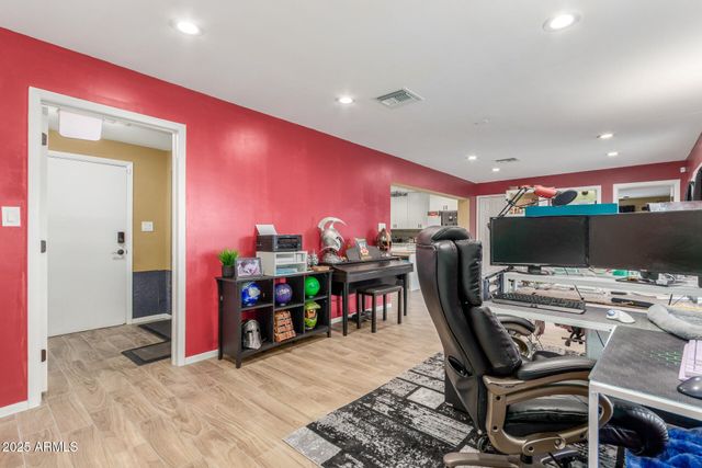 2312 N 31ST Place, Phoenix, AZ 85008