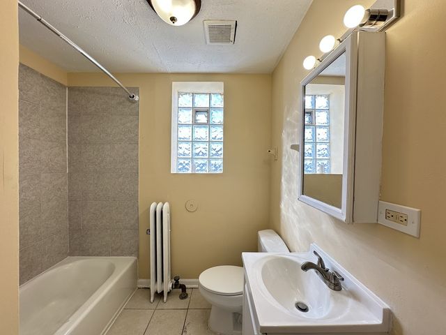 4035 W Gladys Avenue 2N, Chicago, IL 60624