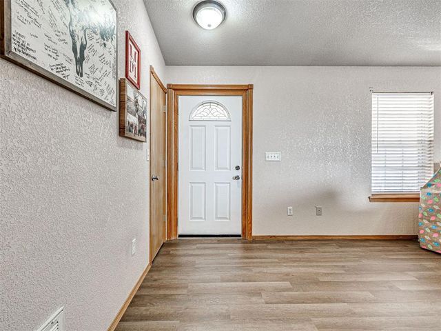 16710 Kings Road, Shawnee, OK 74801