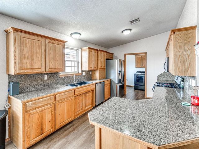 16710 Kings Road, Shawnee, OK 74801