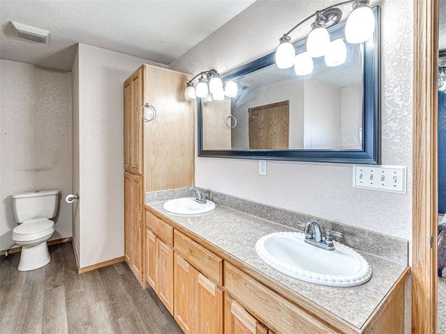 16710 Kings Road, Shawnee, OK 74801