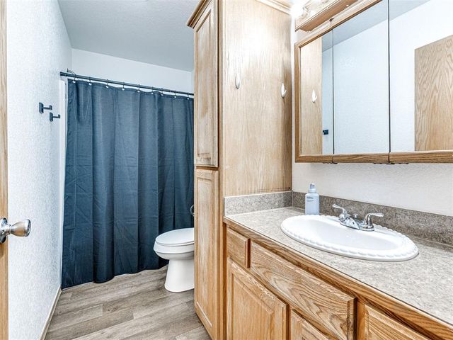 16710 Kings Road, Shawnee, OK 74801