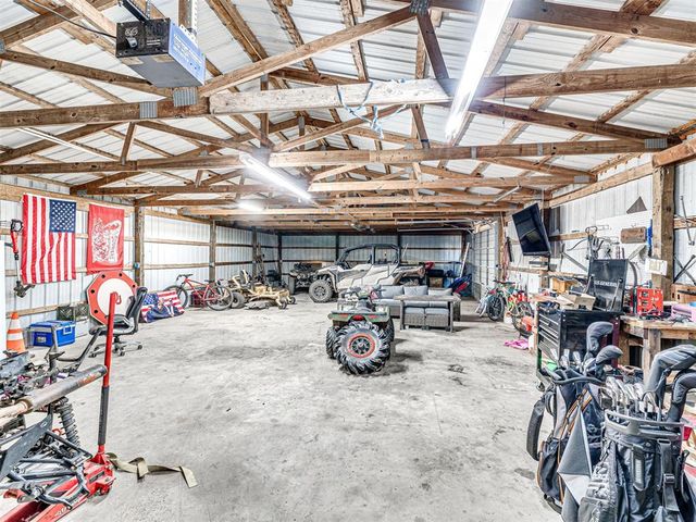 16710 Kings Road, Shawnee, OK 74801