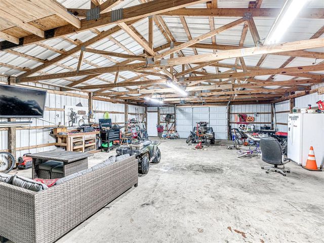 16710 Kings Road, Shawnee, OK 74801