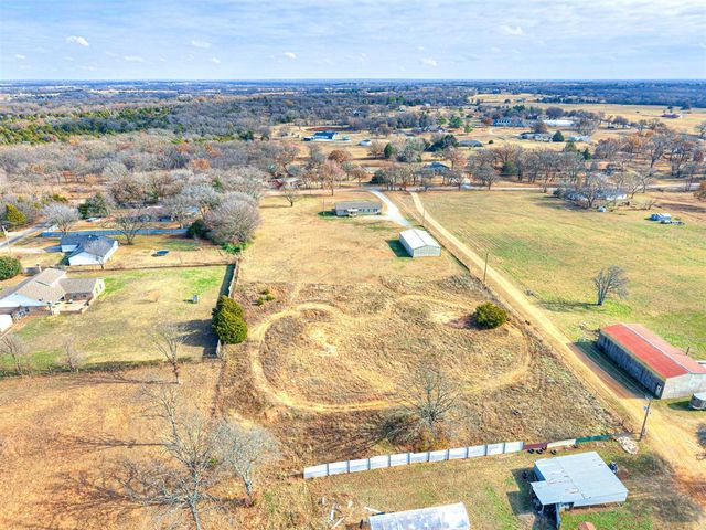 16710 Kings Road, Shawnee, OK 74801
