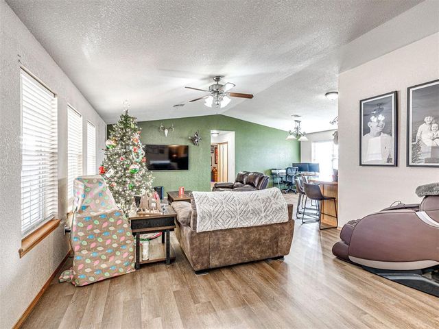 16710 Kings Road, Shawnee, OK 74801