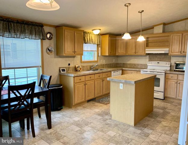 11312 HAWTHORNE CT, Hagerstown, MD 21740