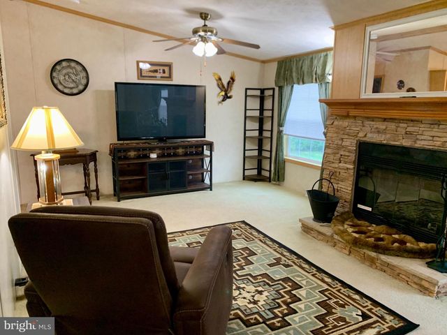 11312 HAWTHORNE CT, Hagerstown, MD 21740