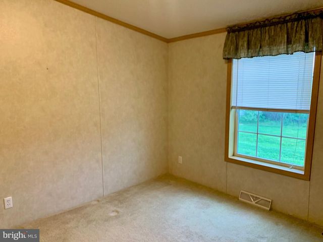 11312 HAWTHORNE CT, Hagerstown, MD 21740