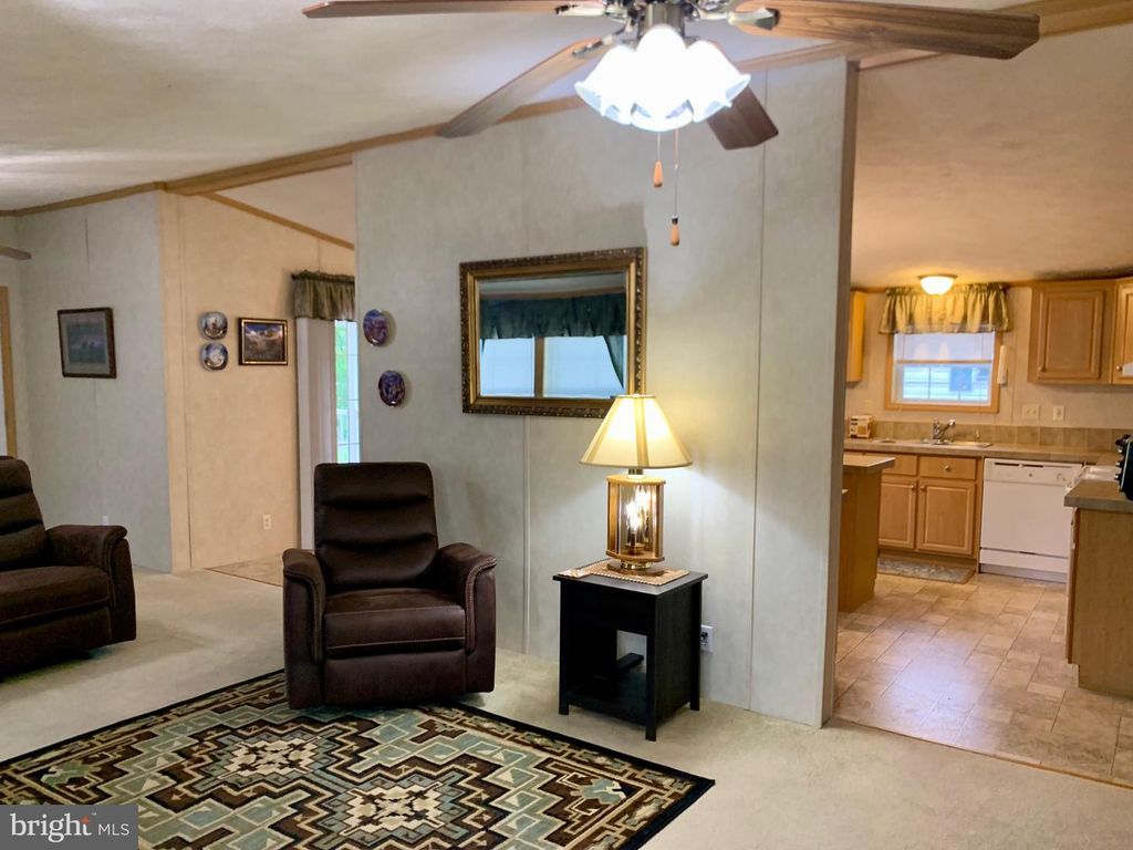 Image 22 of property listing at 11312 HAWTHORNE CT, Hagerstown, MD 21740