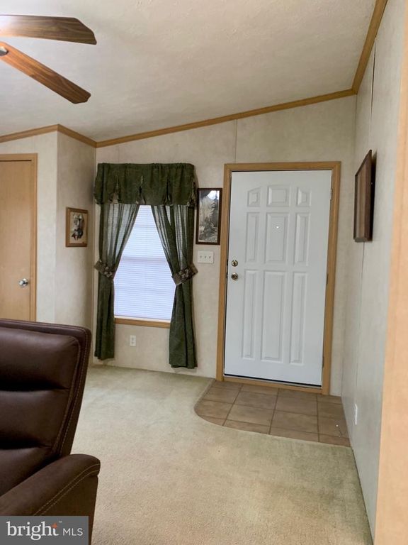 Image 25 of property listing at 11312 HAWTHORNE CT, Hagerstown, MD 21740