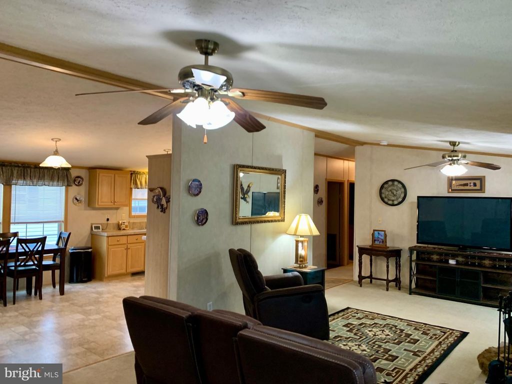 Image 26 of property listing at 11312 HAWTHORNE CT, Hagerstown, MD 21740