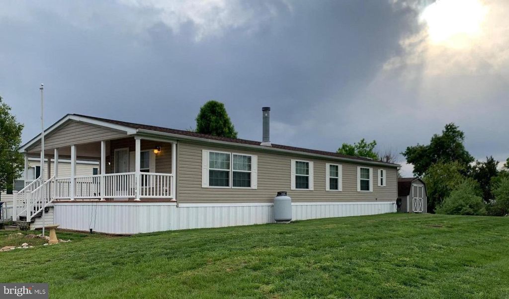 Image 50 of property listing at 11312 HAWTHORNE CT, Hagerstown, MD 21740