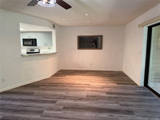 1913 WHISPERING WAY, Tarpon Springs, FL 34689