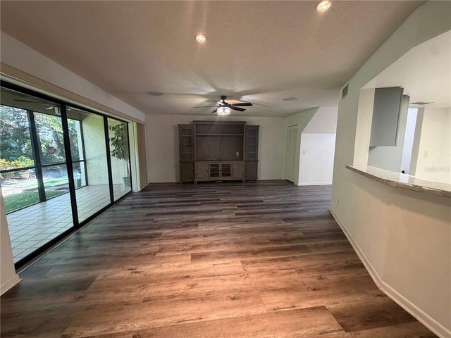 1913 WHISPERING WAY, Tarpon Springs, FL 34689