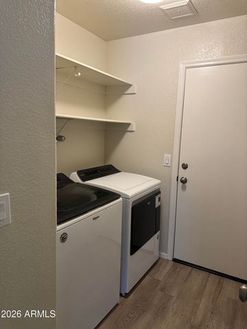 8936 W TUCKEY Lane, Glendale, AZ 85305
