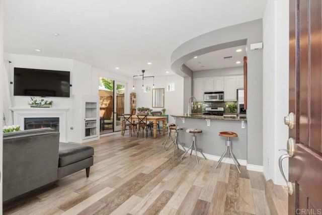 410 Pipes Lane, Encinitas, CA 92024
