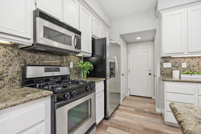410 Pipes Lane, Encinitas, CA 92024