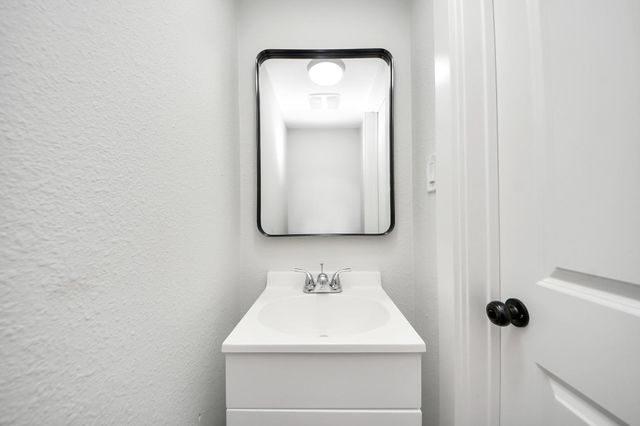 2508 Melbourne Street, Houston, TX 77026