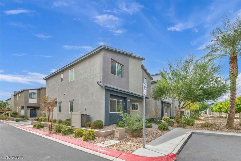 7481 Garnet Moon Street, North Las Vegas, NV 89084 — photo 4