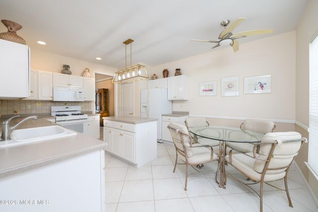 467 Bluebird Drive 467, Monroe, NJ 08831