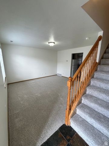 6208 S 1350 E, South Ogden, UT 84405