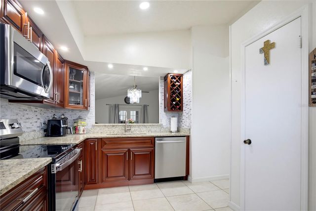 2649 WHALEBONE BAY DRIVE, Kissimmee, FL 34741