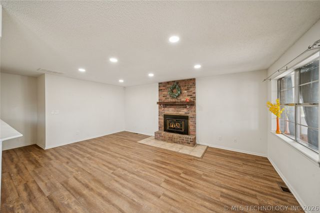 3206 S 214th East Avenue, Broken Arrow, OK 74014