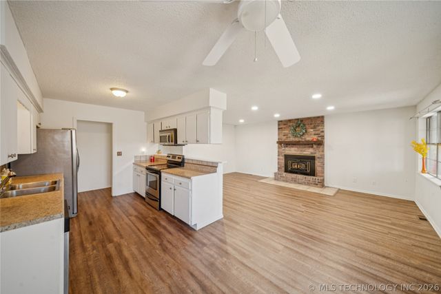 3206 S 214th East Avenue, Broken Arrow, OK 74014