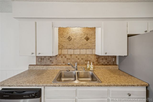 3206 S 214th East Avenue, Broken Arrow, OK 74014