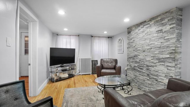 120 4th Avenue, Brooklyn, NY 11217