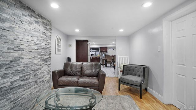 120 4th Avenue, Brooklyn, NY 11217