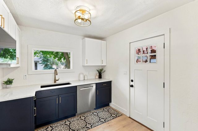 10515 E 10th Ave, Spokane Valley, WA 99208