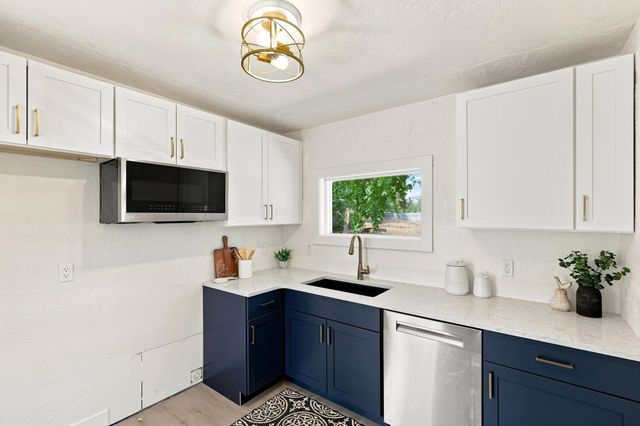 10515 E 10th Ave, Spokane Valley, WA 99208