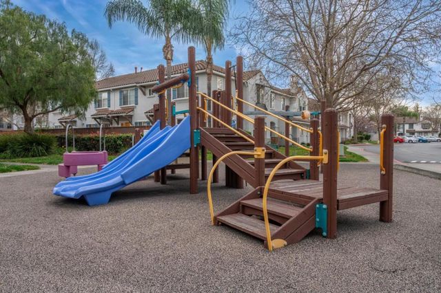 35530 Monterra Terrace 303, Union City, CA 94587