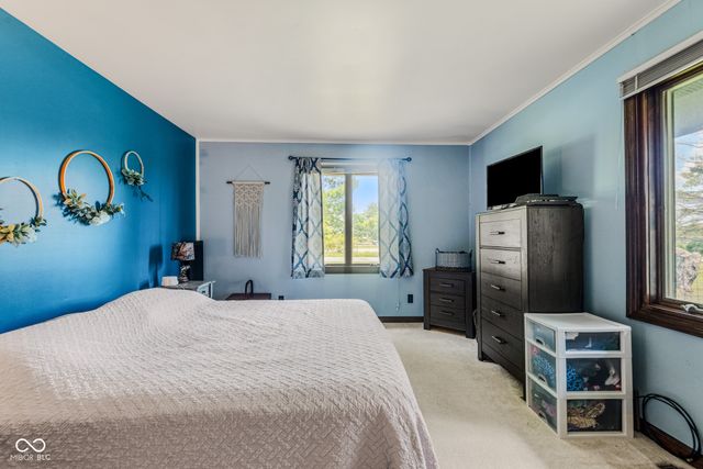 9182 N Cherry Hills Drive, Columbus, IN 47201